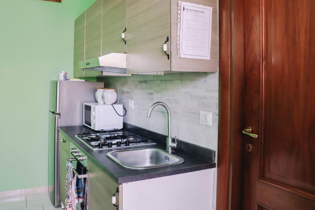 Holiday-Caroline Apartment Πομπηία Εξωτερικό φωτογραφία