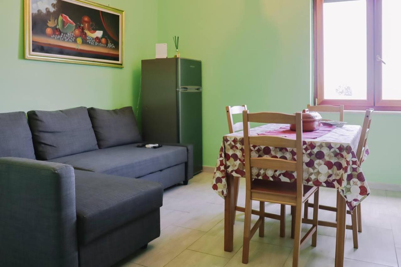 Holiday-Caroline Apartment Πομπηία Εξωτερικό φωτογραφία