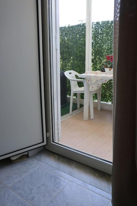 Holiday-Caroline Apartment Πομπηία Εξωτερικό φωτογραφία